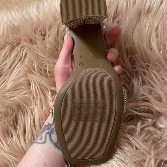 Heels Sparkles Rhinestones Size 6 Journee Collection - Picture 6 of 13